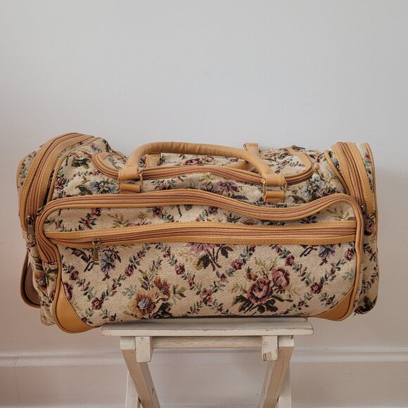 (Possibly) Vintage Tapestry Weekender Bag - Picture 1 of 8